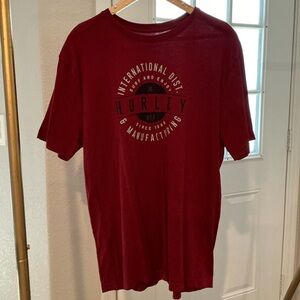 HP3💫 Men’s Hurley Red Logo Tee